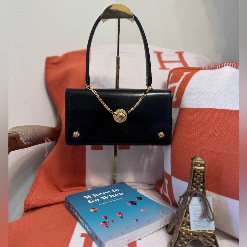 Versace Rare Vintage Hand Bag ( 💯 Authentic )